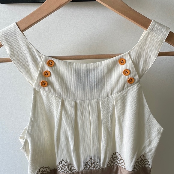 Lovely cream dress from Anthropologie - Picture 4 of 8